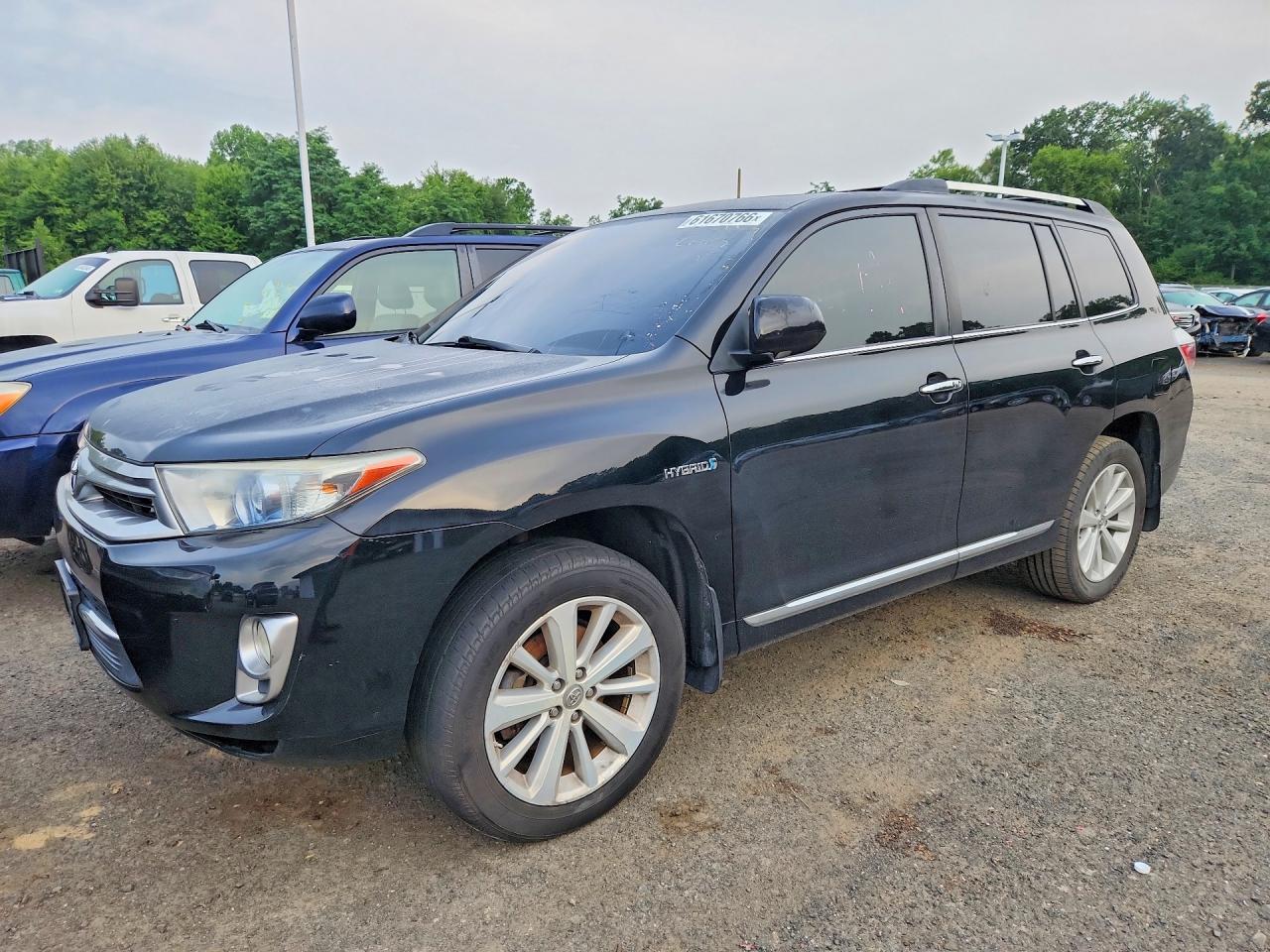 2013 TOYOTA HIGHLANDER