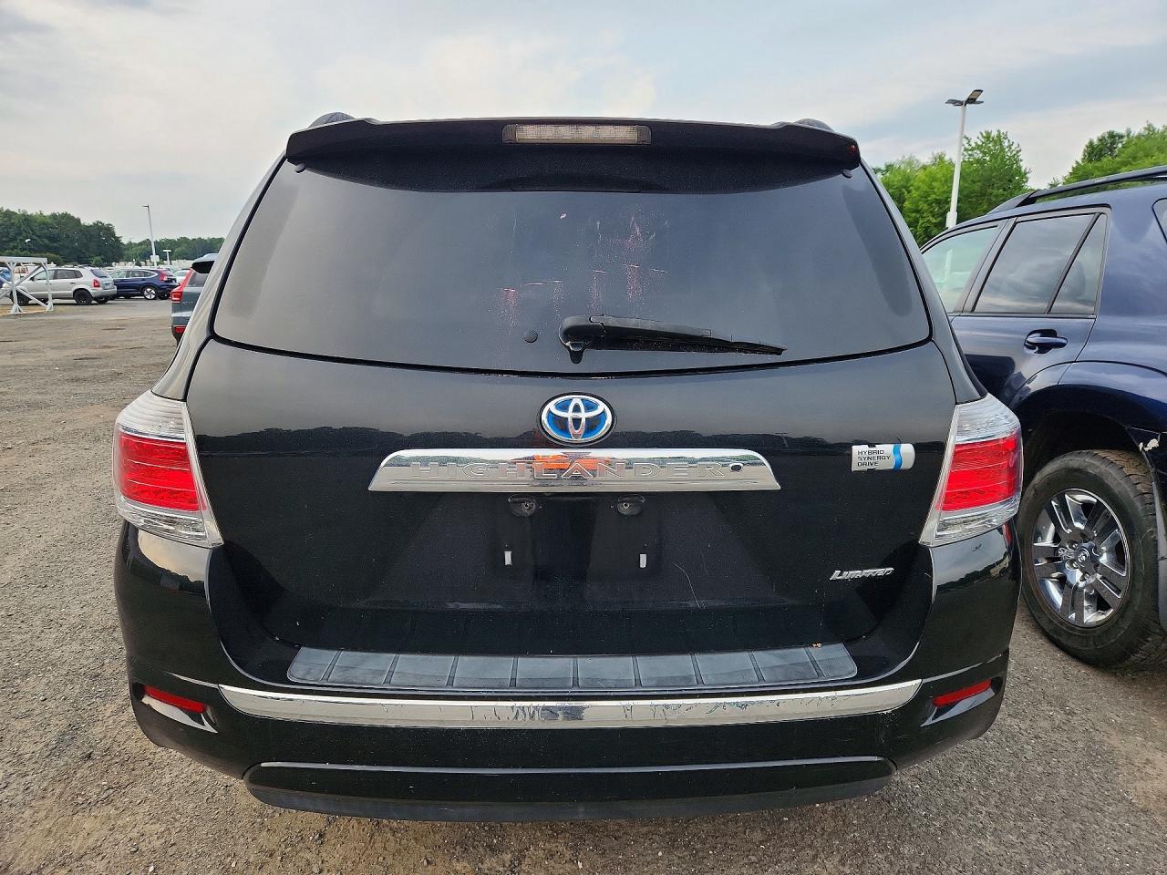 2013 TOYOTA HIGHLANDER