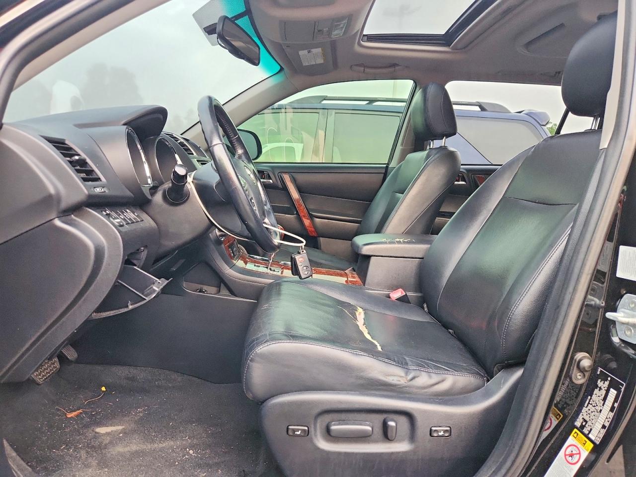 2013 TOYOTA HIGHLANDER