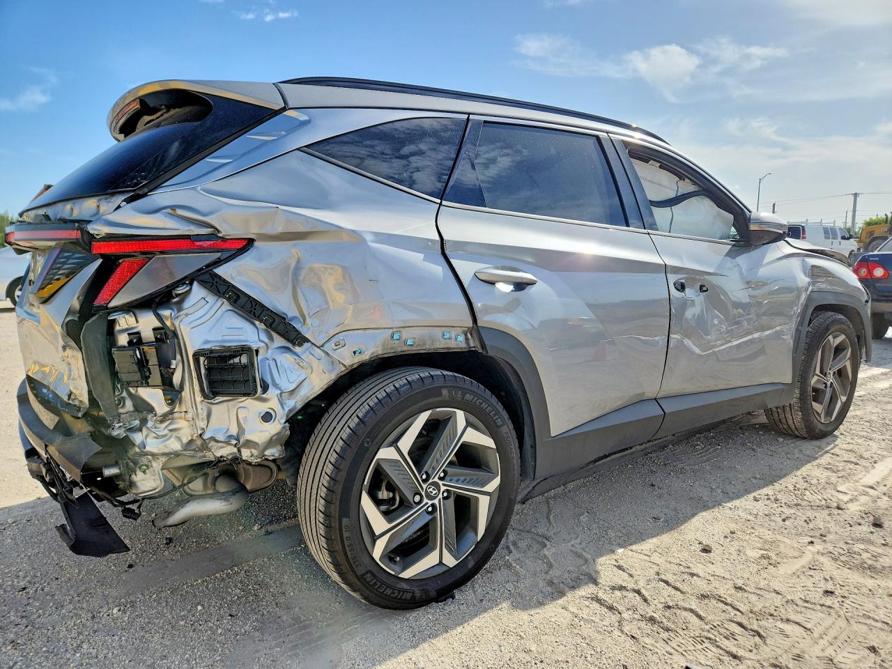 2022 HYUNDAI TUCSON