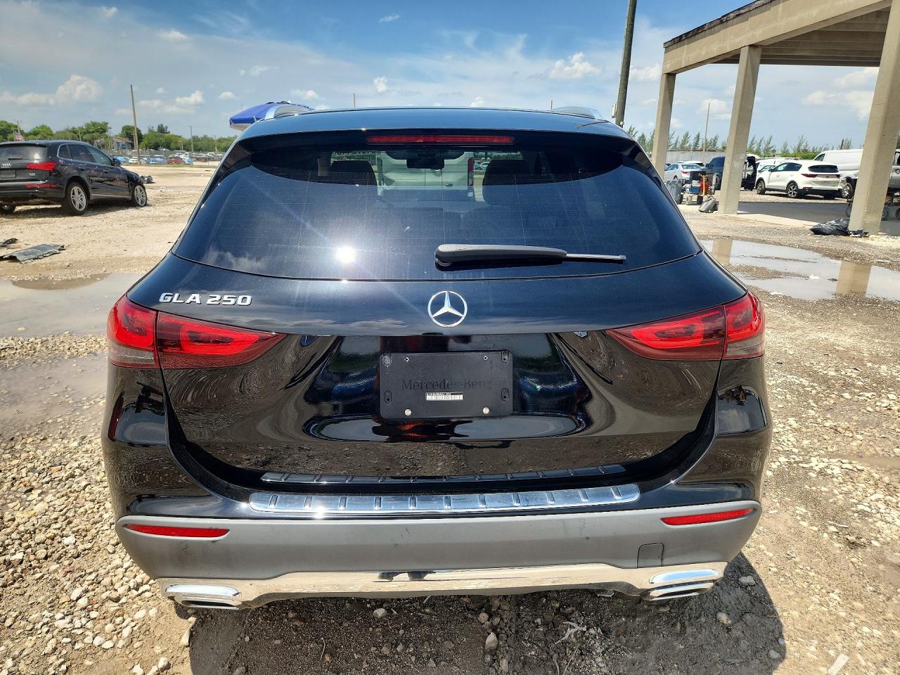 2022 MERCEDES-BENZ GLA-CLASS