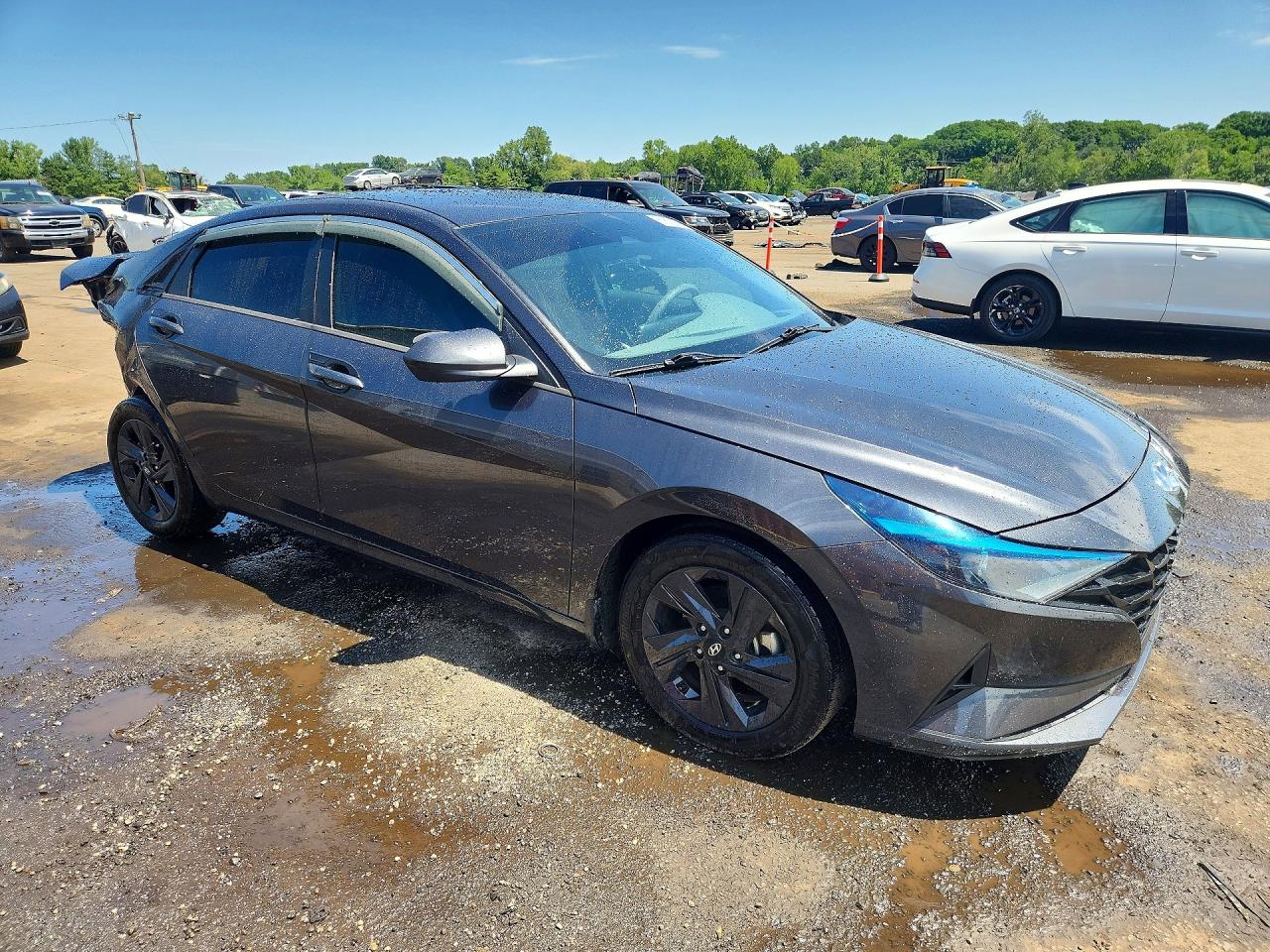 2022 HYUNDAI ELANTRA