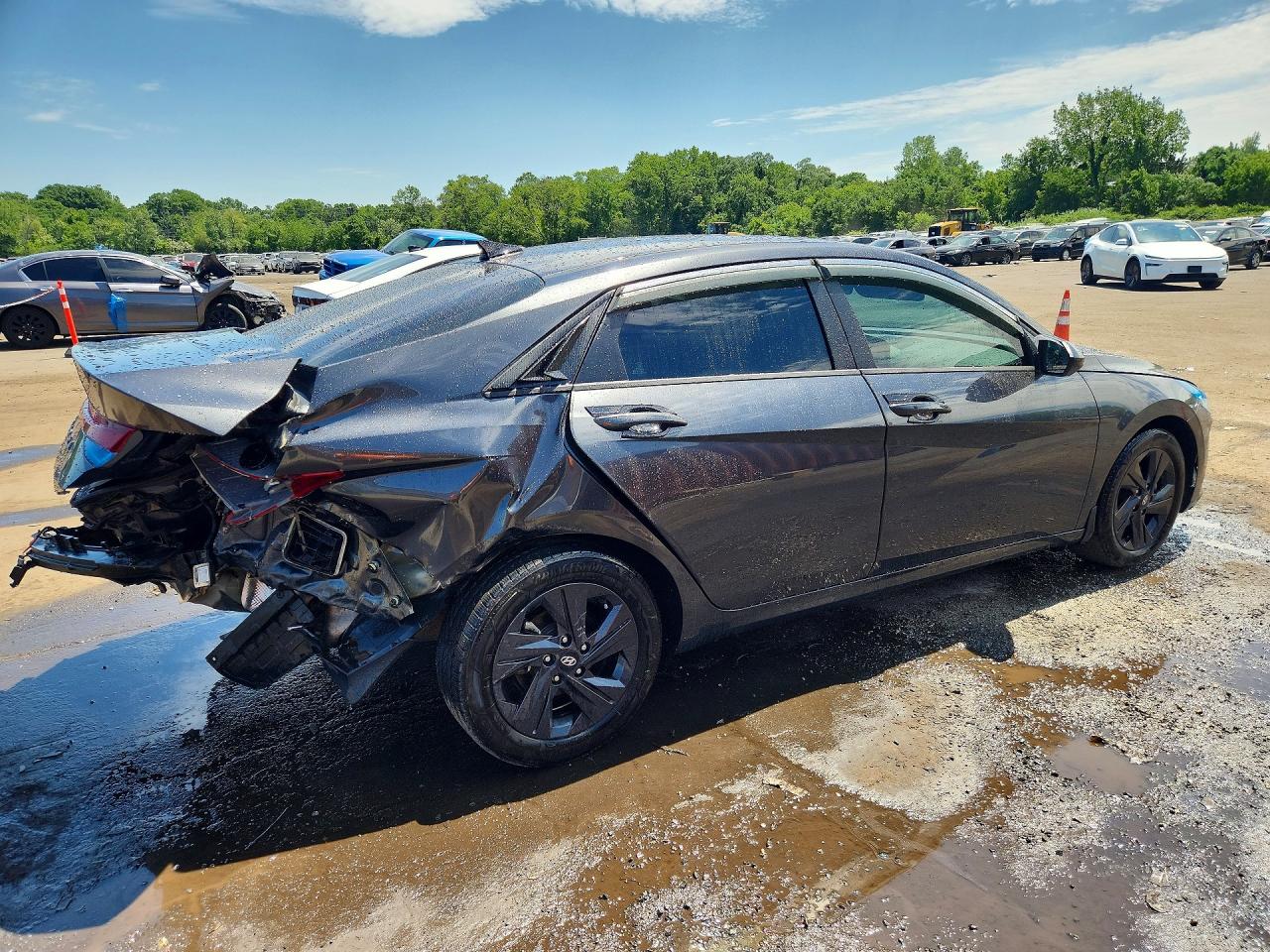 2022 HYUNDAI ELANTRA