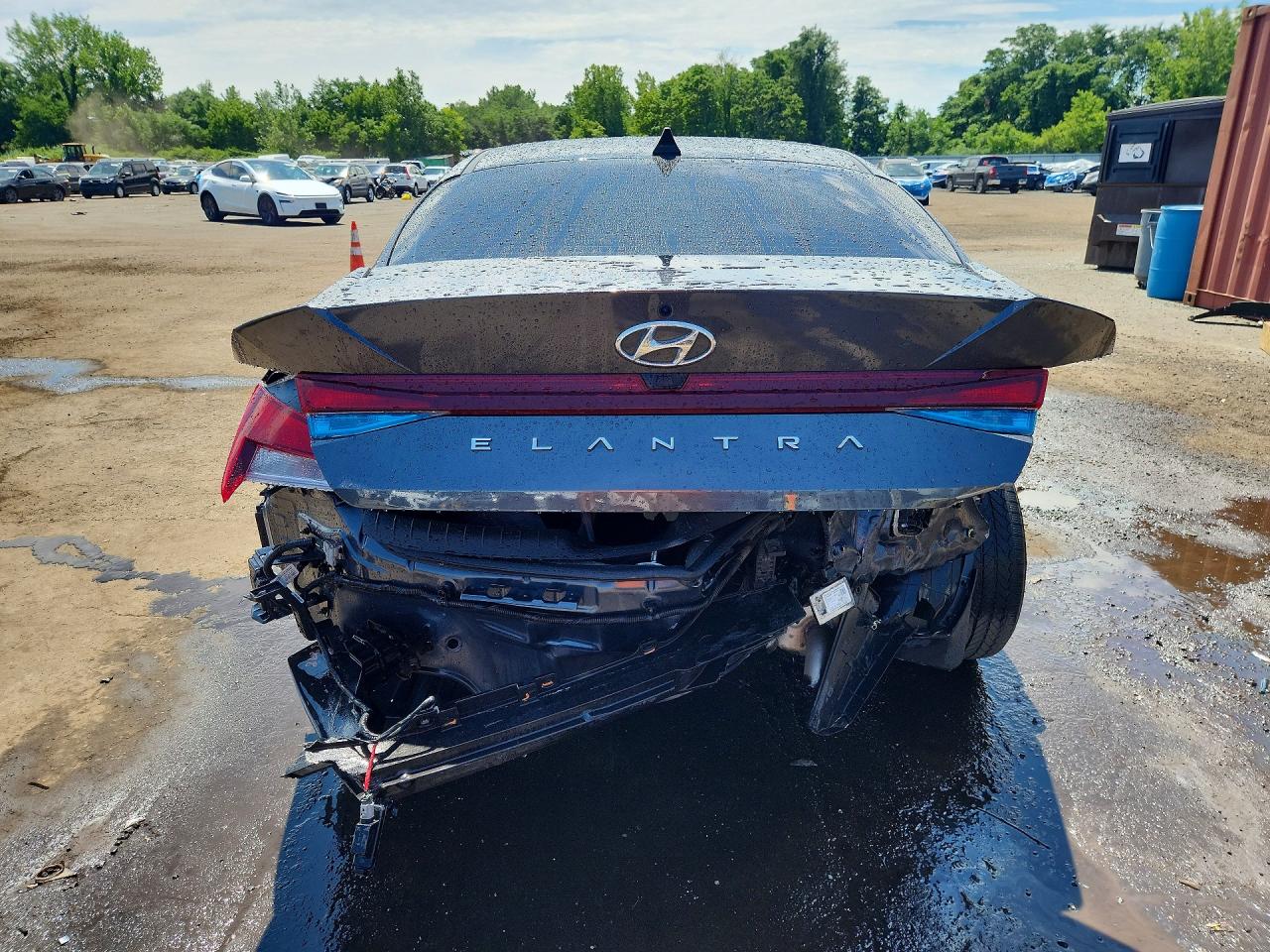 2022 HYUNDAI ELANTRA