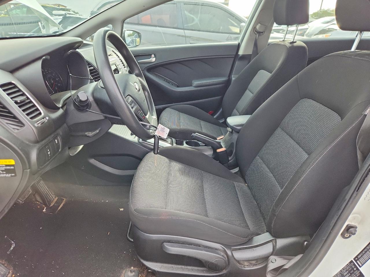 2017 KIA FORTE
