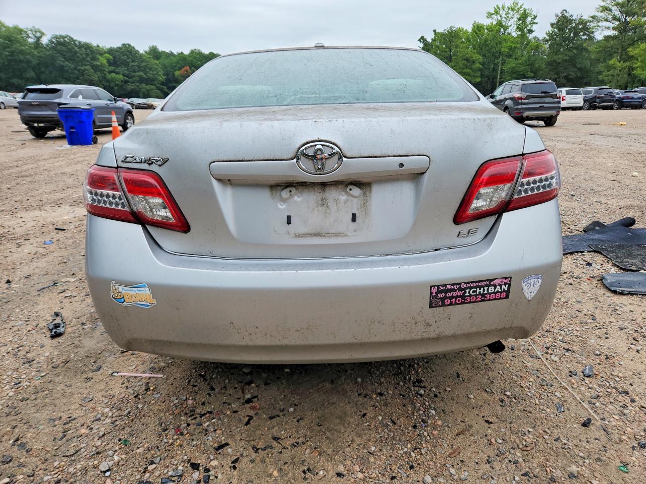 2010 TOYOTA CAMRY LE