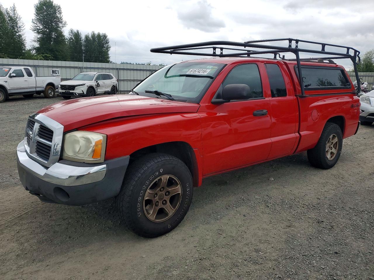 2005 DODGE DAKOTA