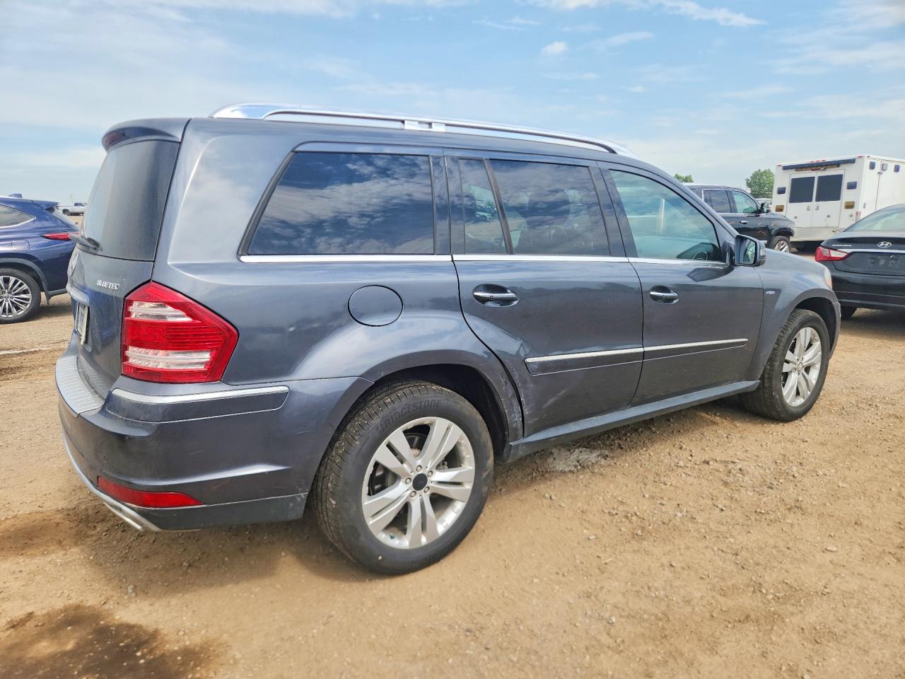 2011 MERCEDES-BENZ GL-CLASS