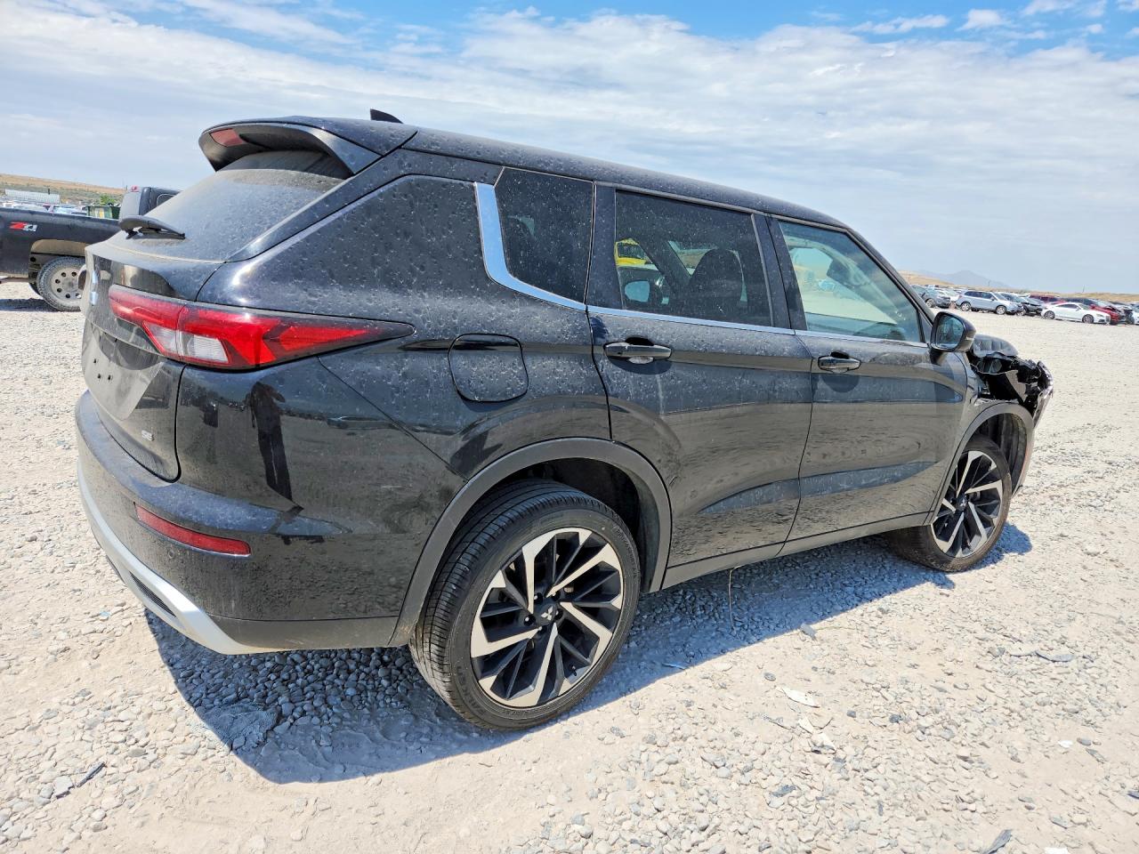 2024 MITSUBISHI OUTLANDER