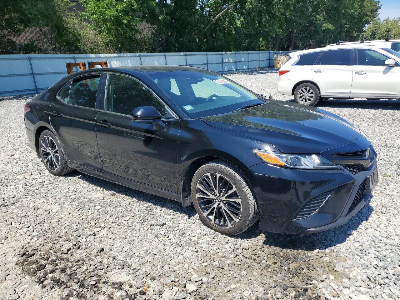 2018 TOYOTA CAMRY