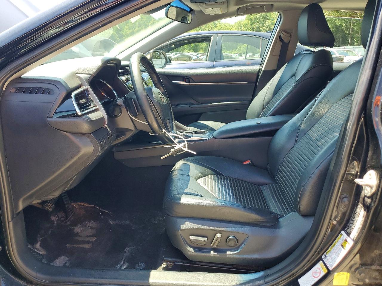 2018 TOYOTA CAMRY