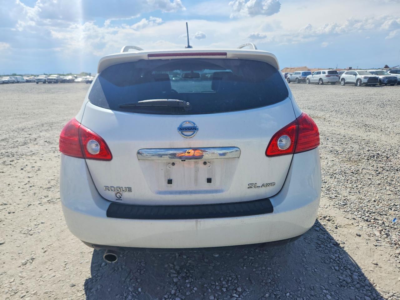 2011 NISSAN ROGUE