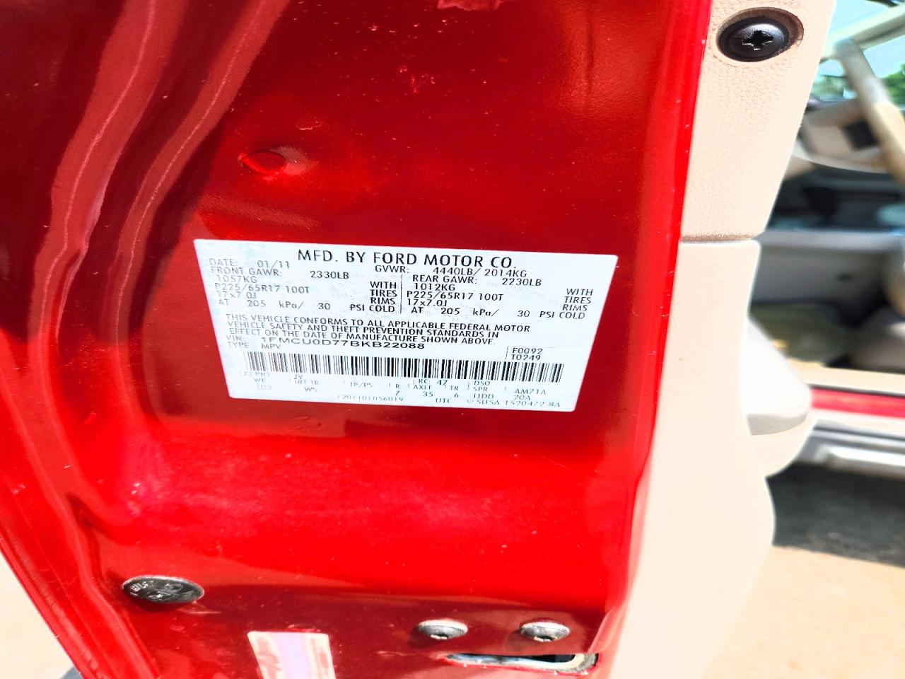 2011 FORD ESCAPE