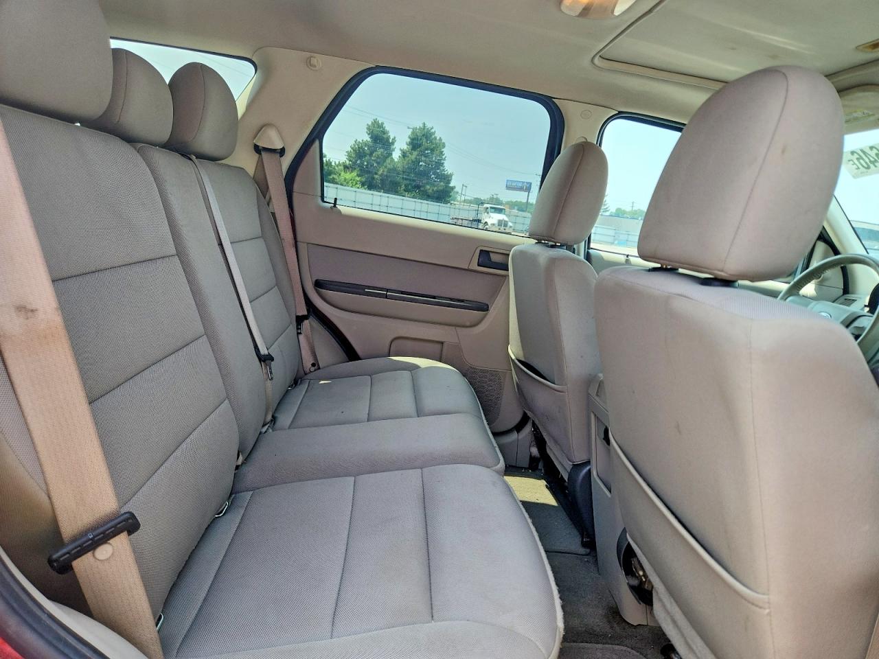 2011 FORD ESCAPE