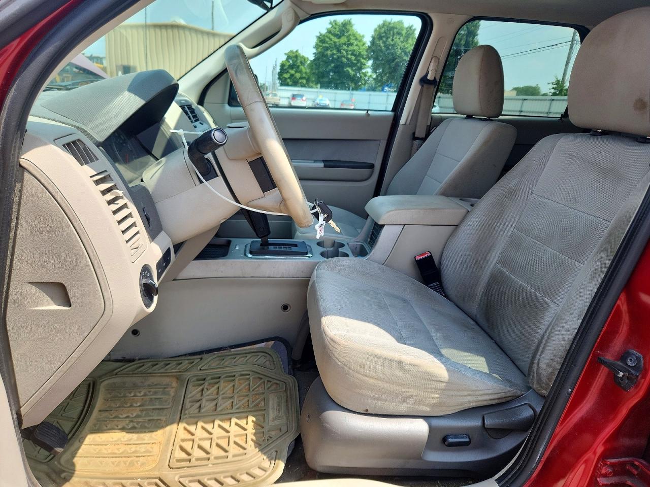 2011 FORD ESCAPE