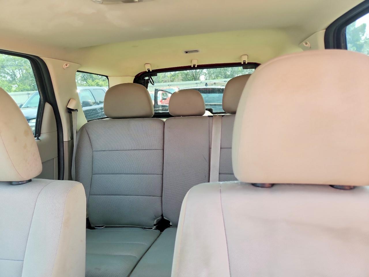 2011 FORD ESCAPE