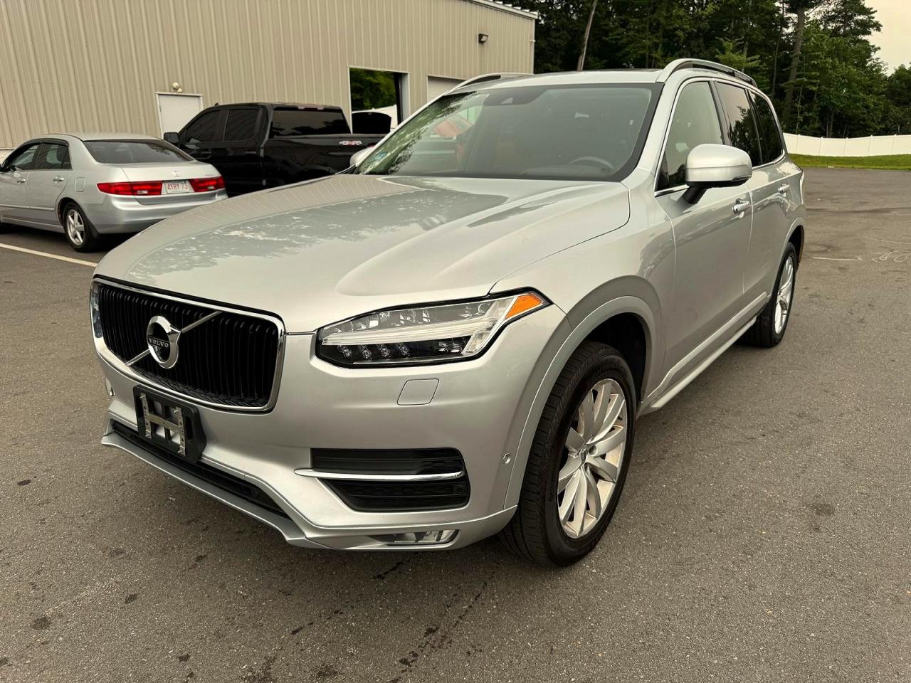2016 VOLVO XC90