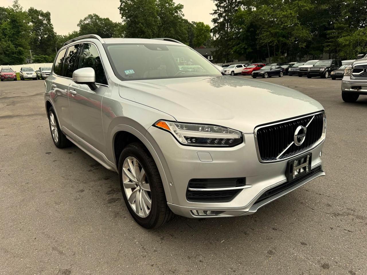 2016 VOLVO XC90