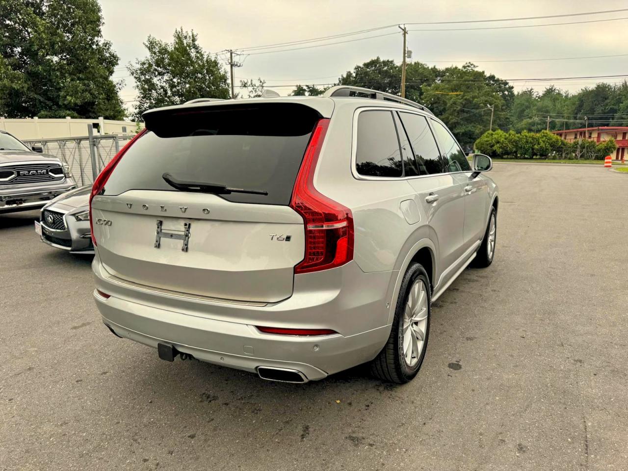 2016 VOLVO XC90