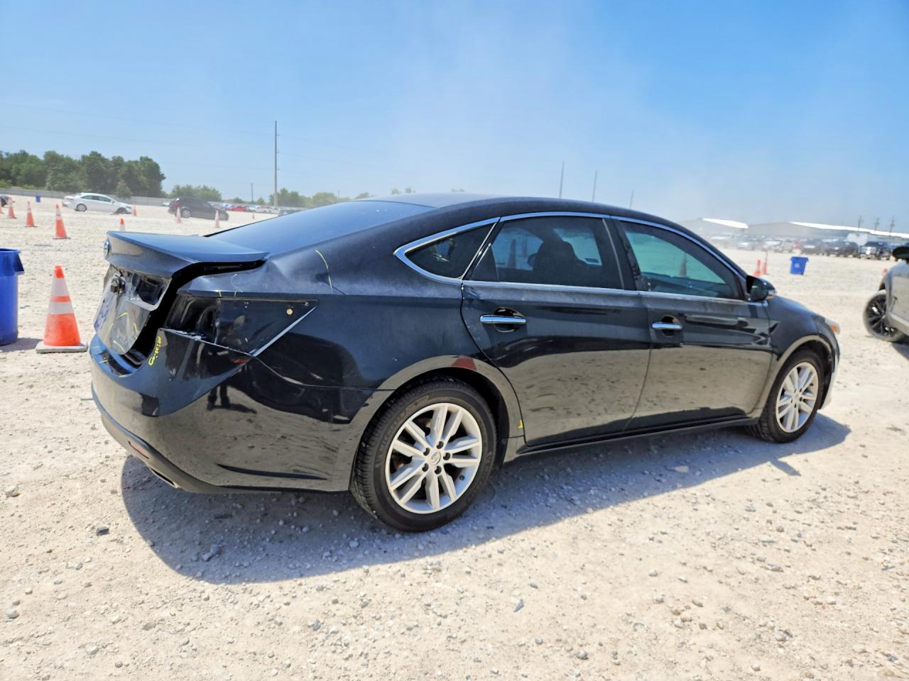 2013 TOYOTA AVALON
