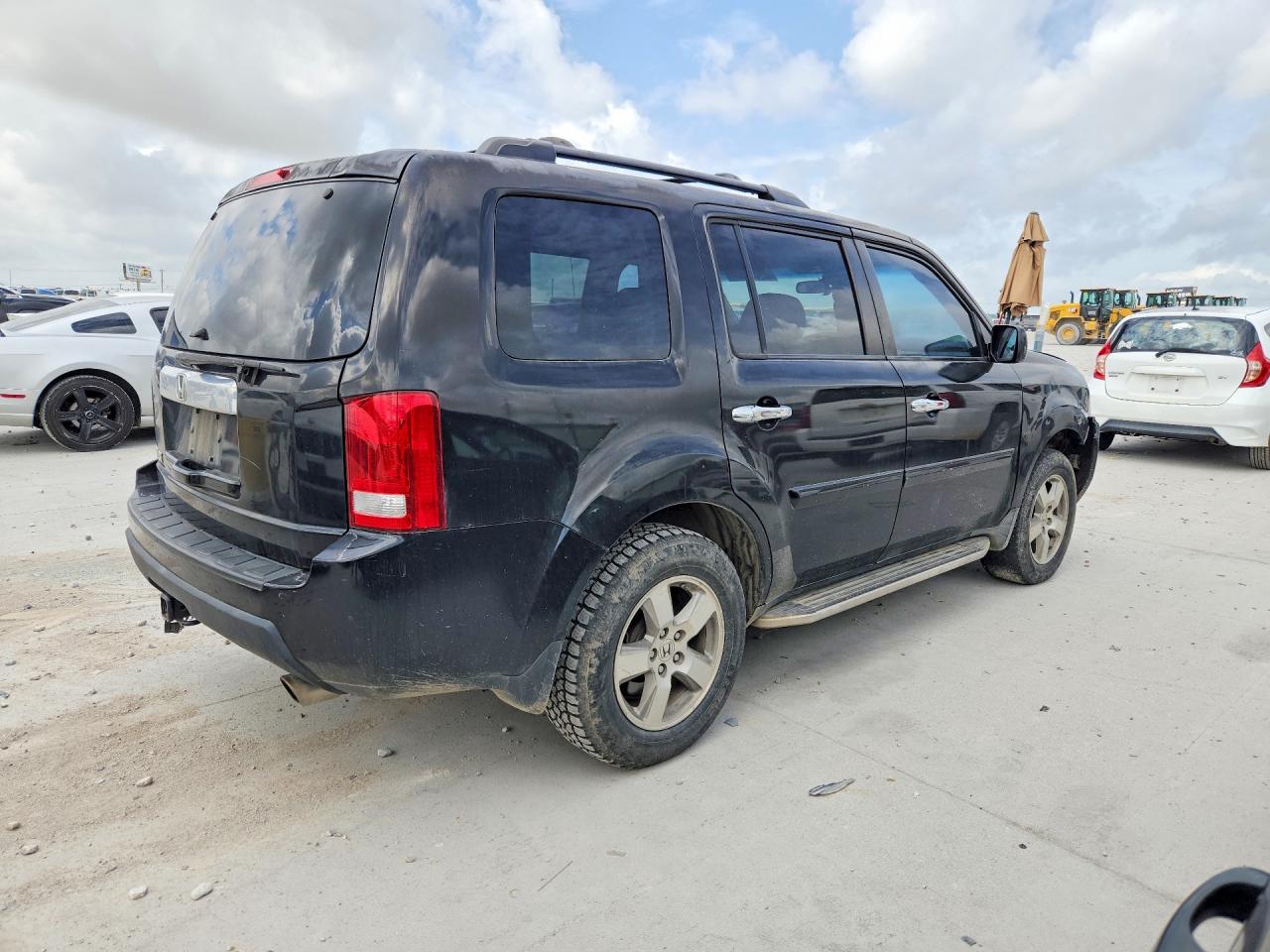 2011 HONDA PILOT