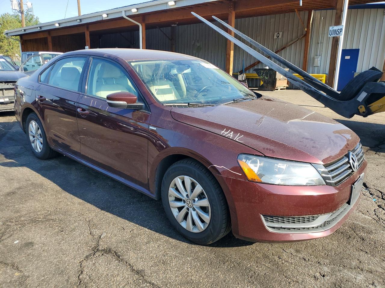 2014 VOLKSWAGEN PASSAT