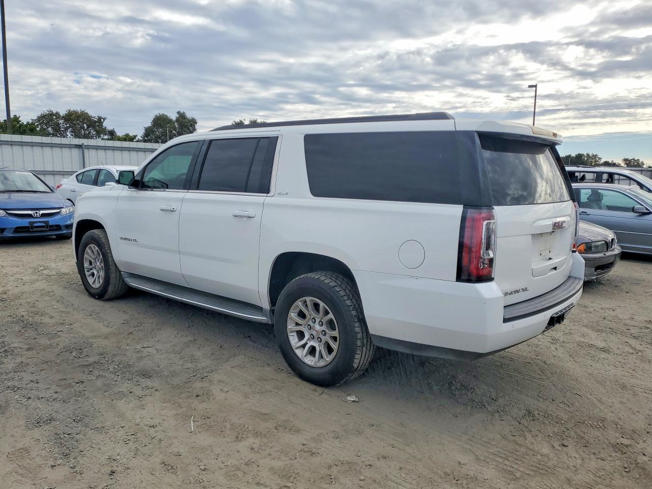 2015 GMC YUKON