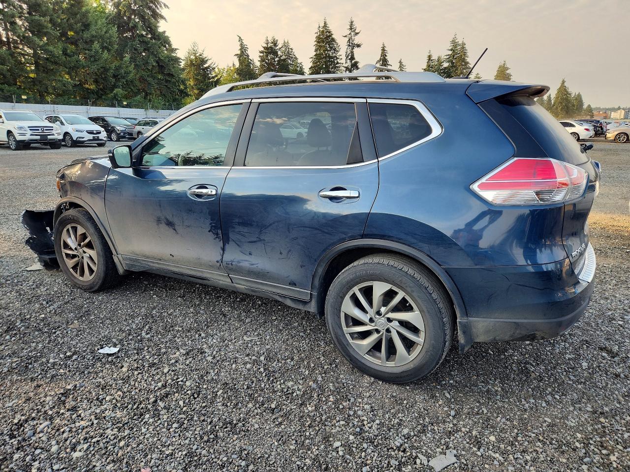 2014 NISSAN ROGUE
