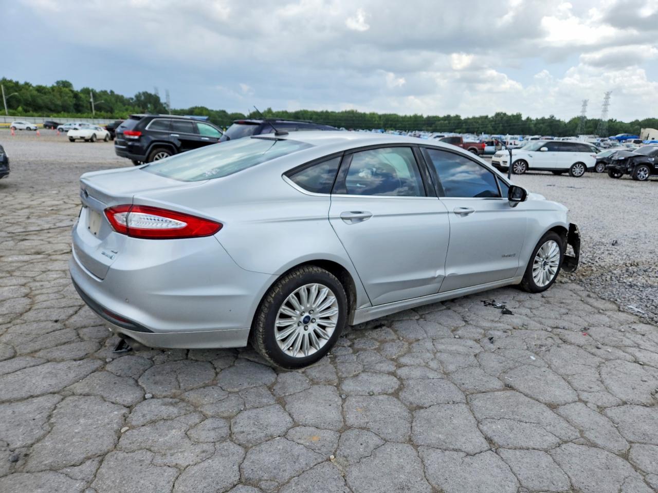 2016 FORD FUSION