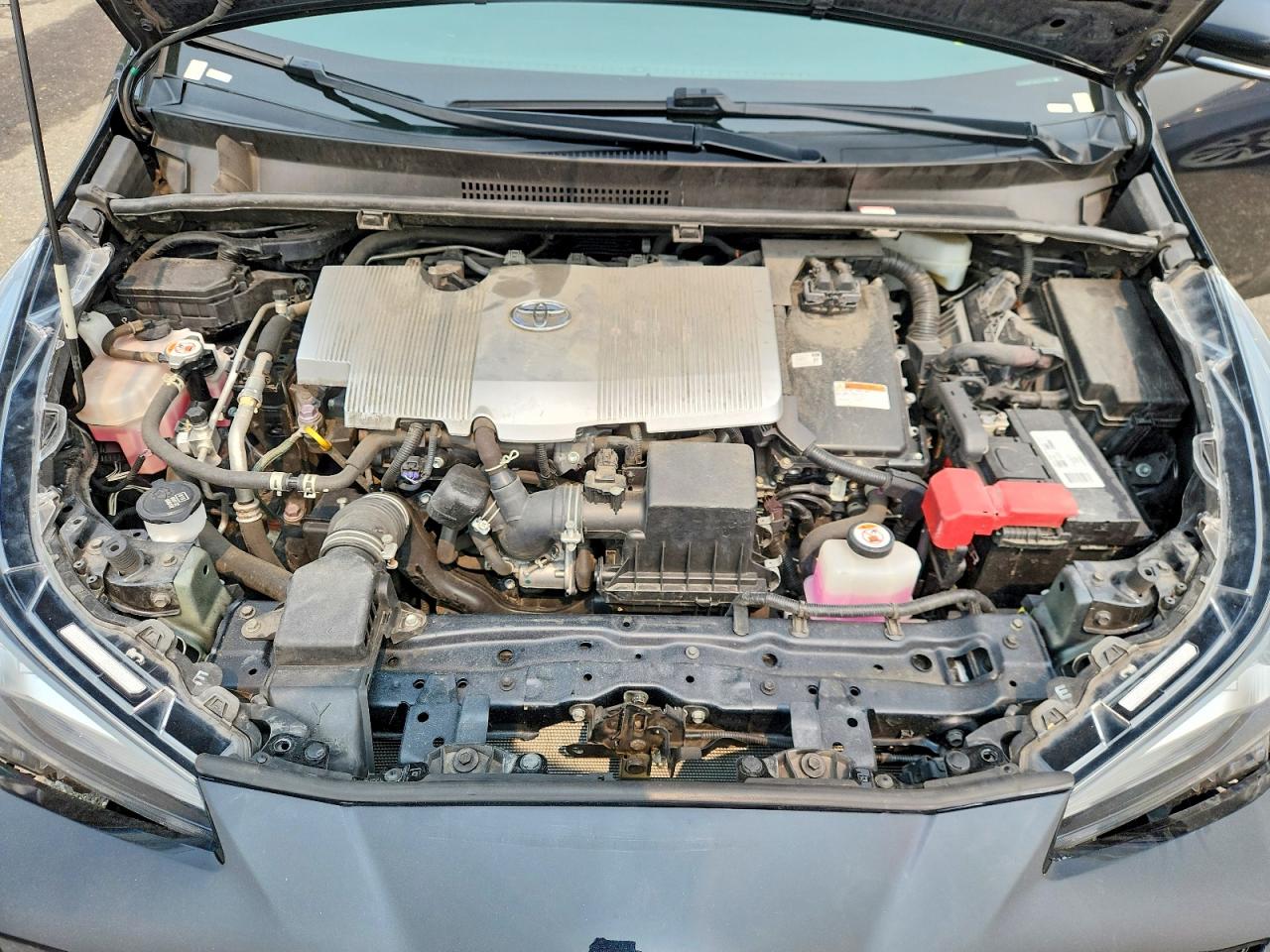 2022 TOYOTA PRIUS