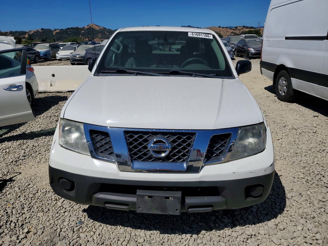 2018 NISSAN FRONTIER