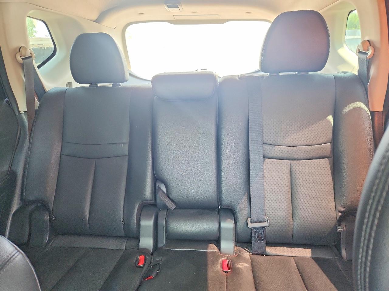 2016 NISSAN ROGUE