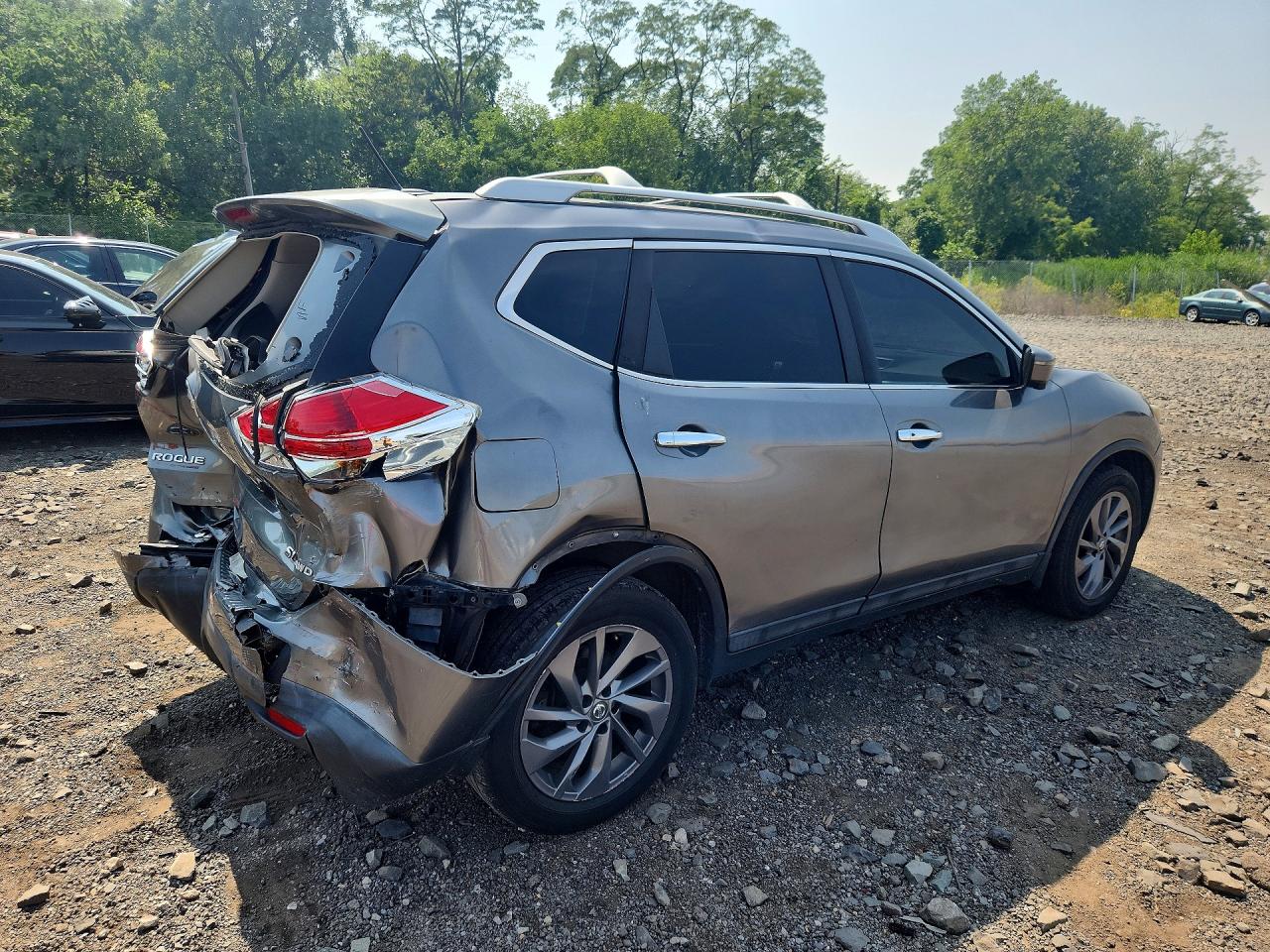 2016 NISSAN ROGUE