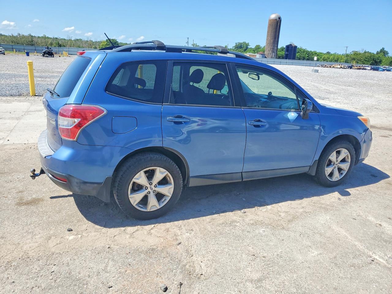 2015 SUBARU FORESTER