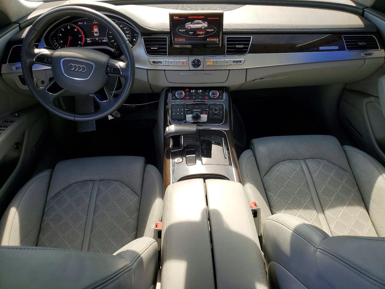 2015 AUDI A8