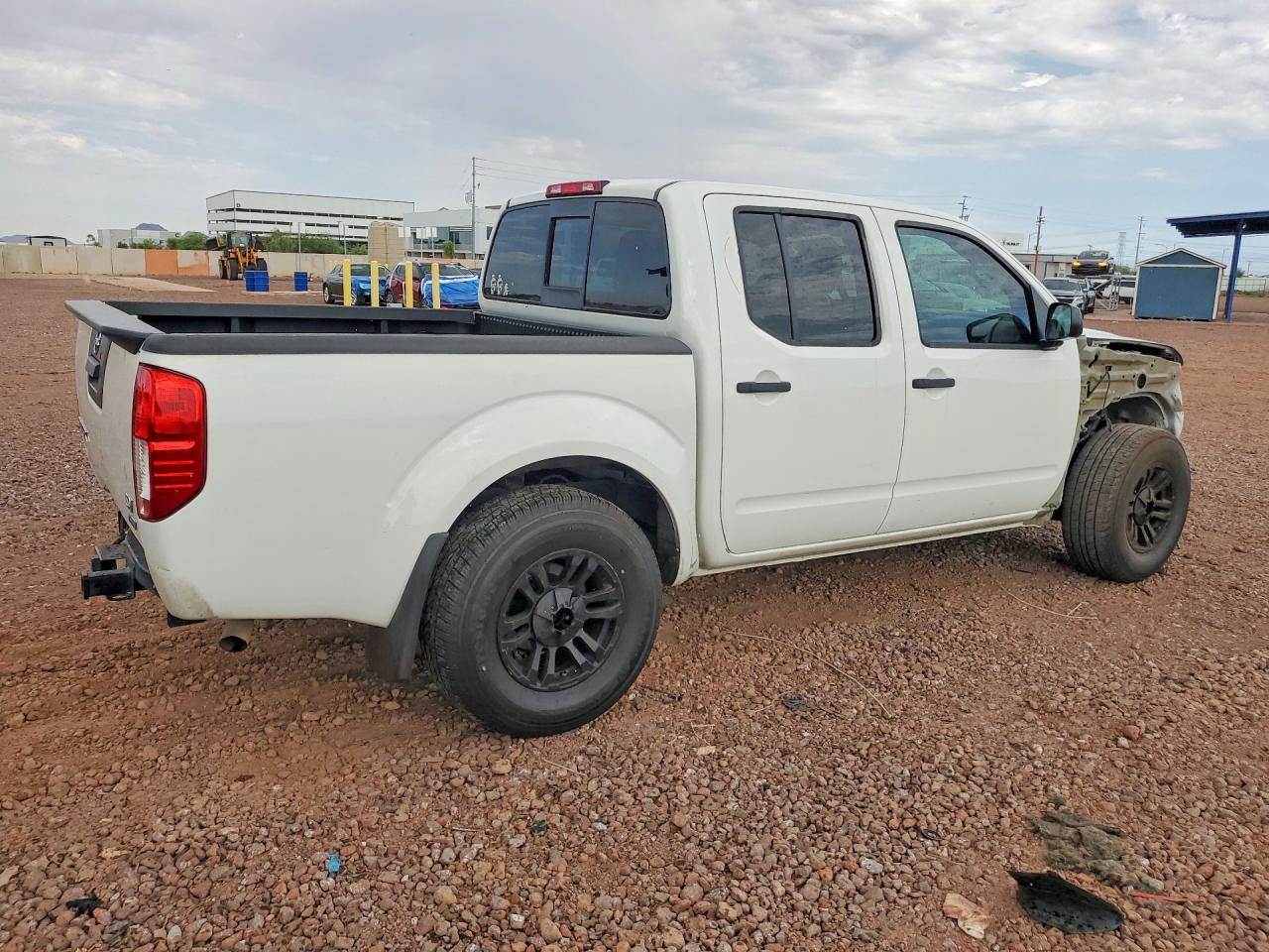 2017 NISSAN FRONTIER