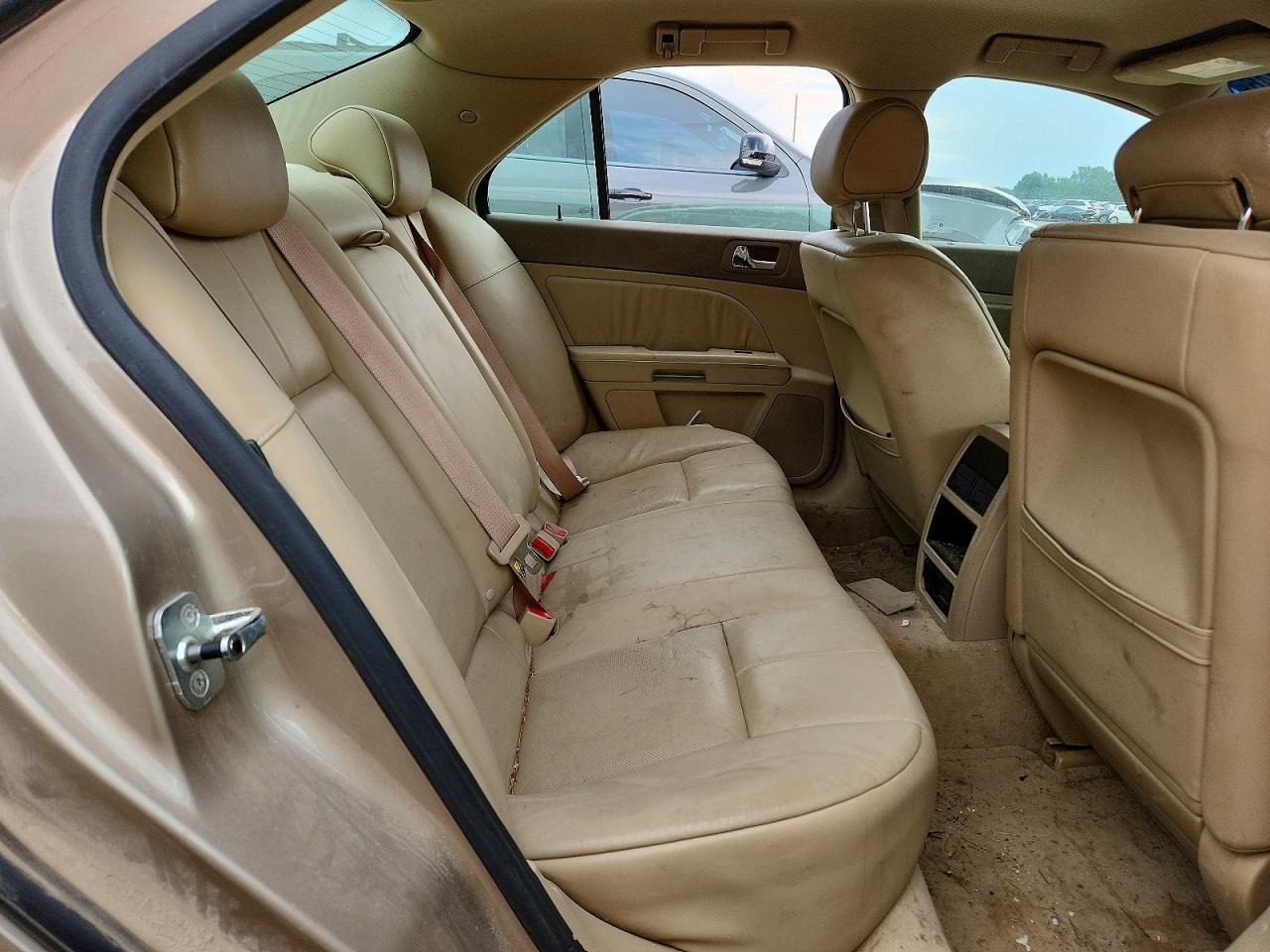 2005 CADILLAC STS