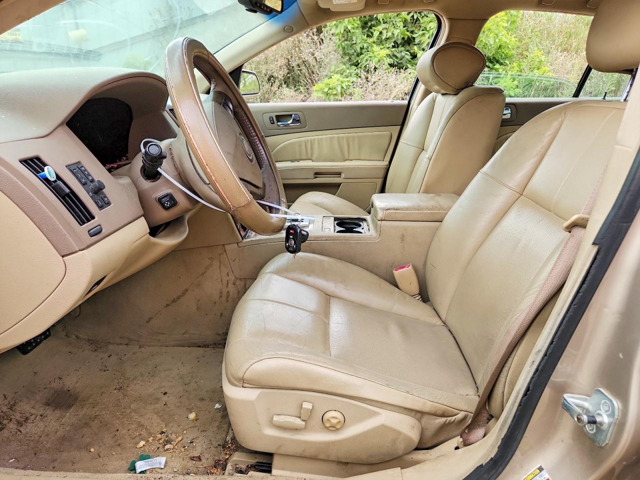 2005 CADILLAC STS