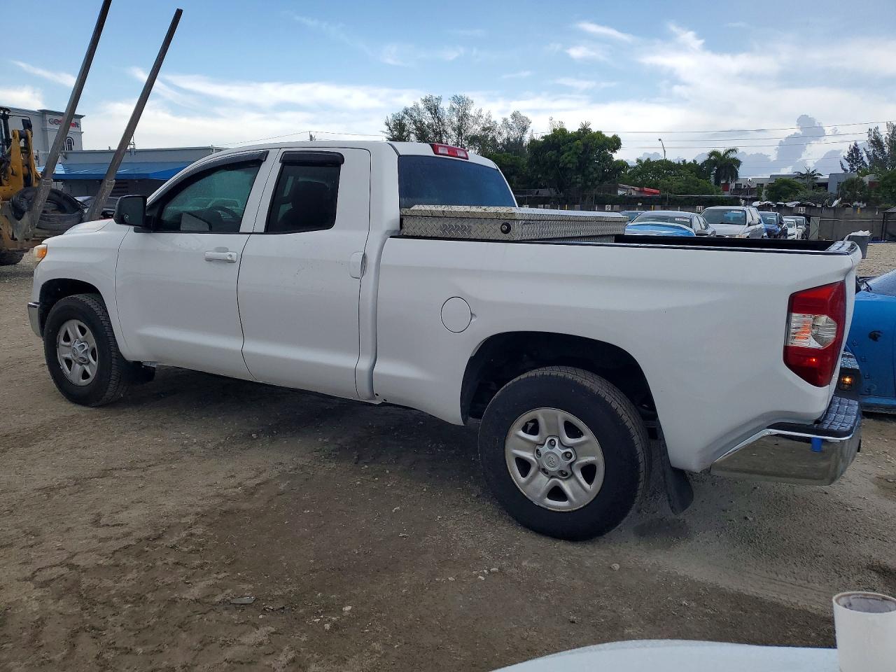 2015 TOYOTA TUNDRA