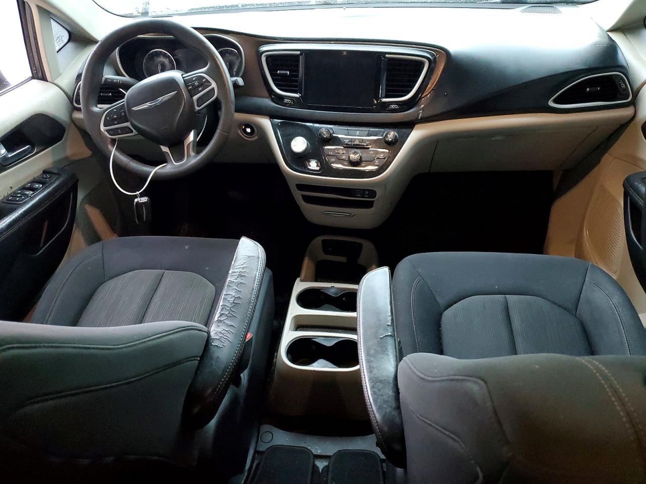 2017 CHRYSLER PACIFICA