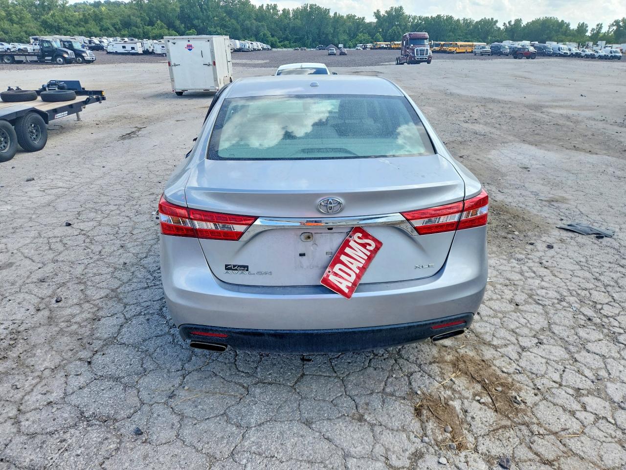 2015 TOYOTA AVALON