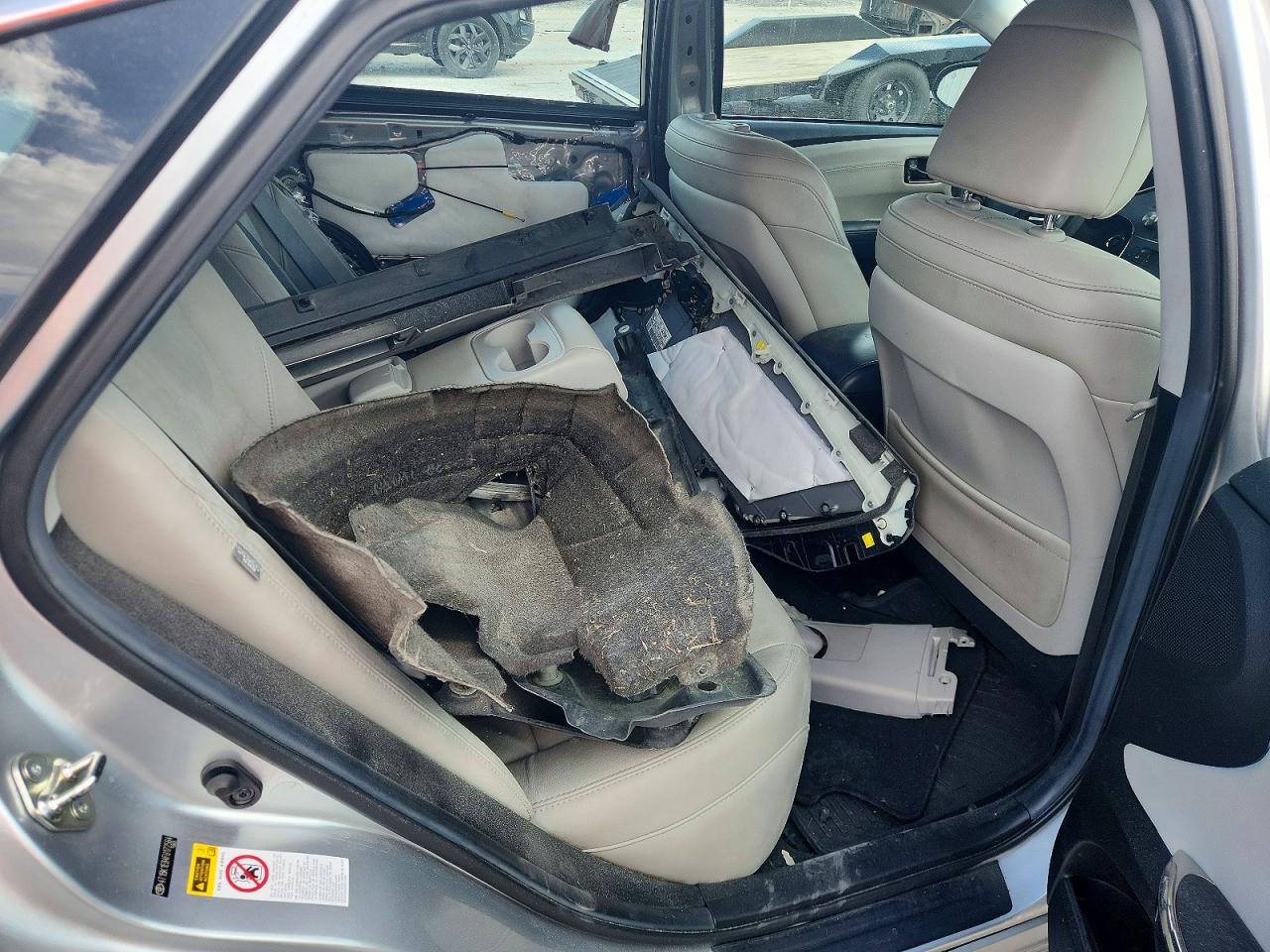 2015 TOYOTA AVALON
