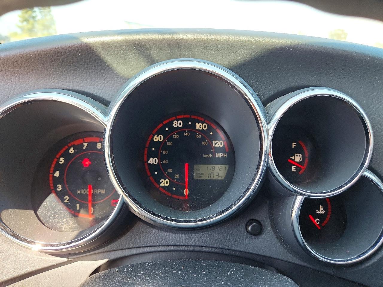 2005 TOYOTA MATRIX'S X