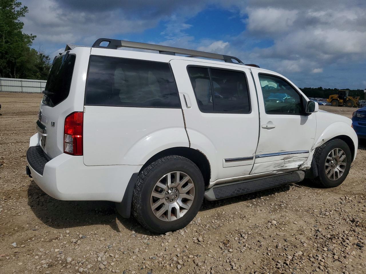 2012 NISSAN PATHFINDER