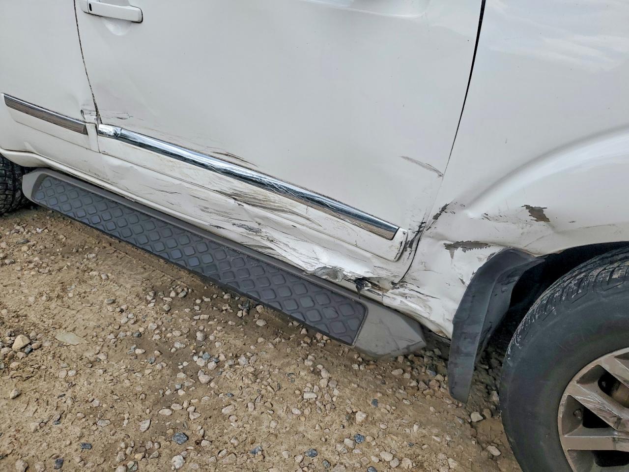 2012 NISSAN PATHFINDER
