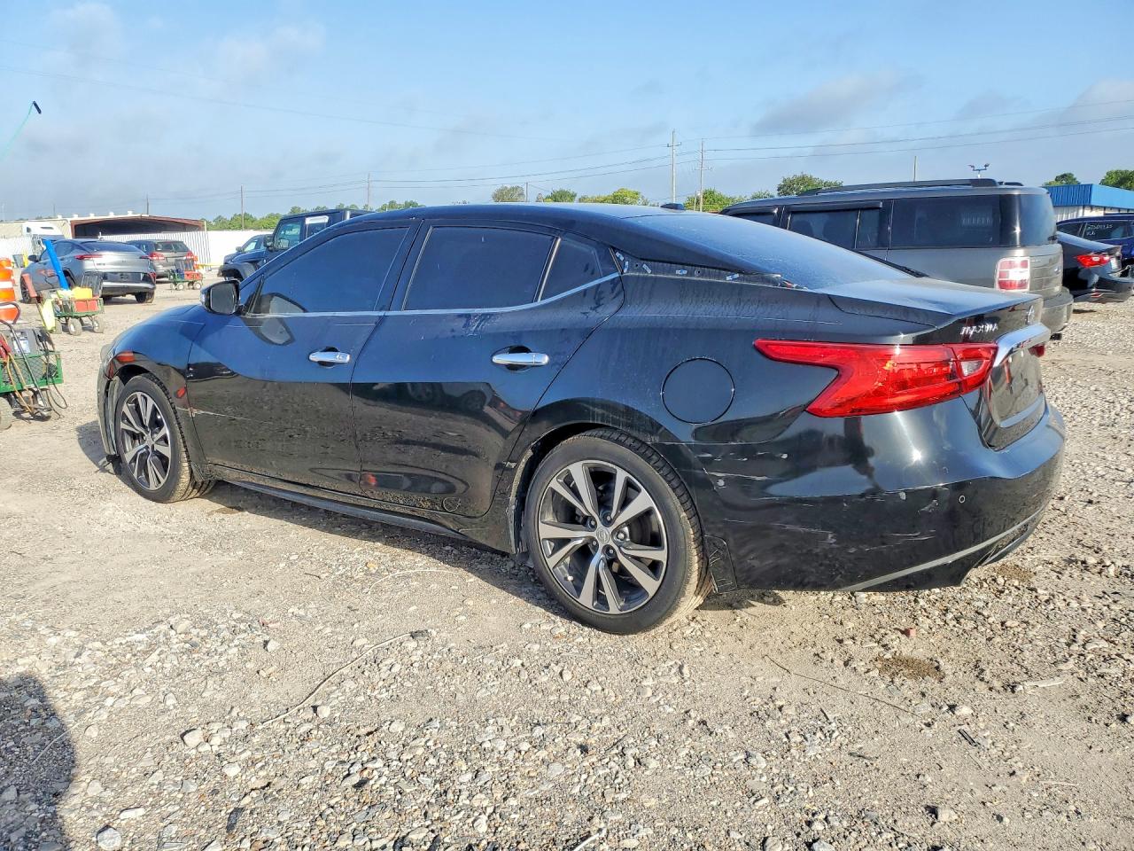 2017 NISSAN MAXIMA