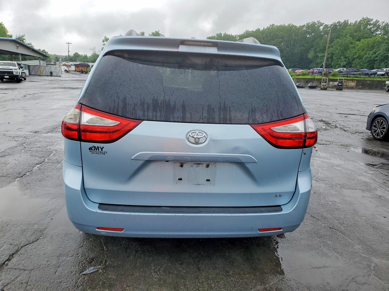 2015 TOYOTA SIENNA