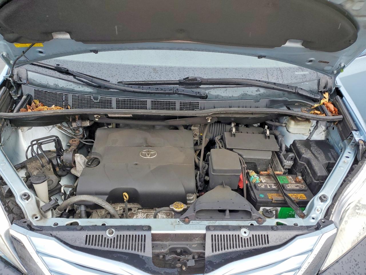 2015 TOYOTA SIENNA