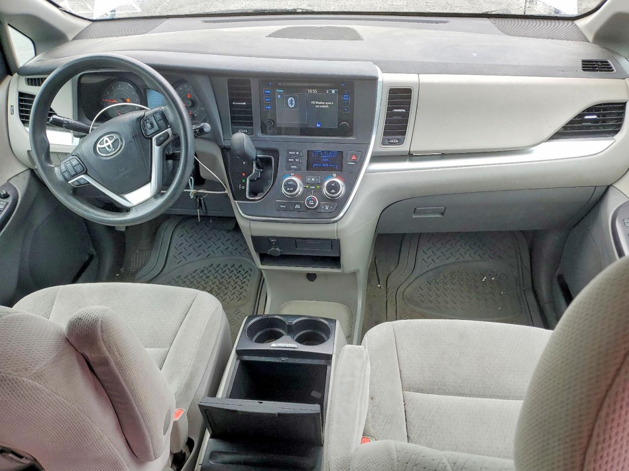 2015 TOYOTA SIENNA