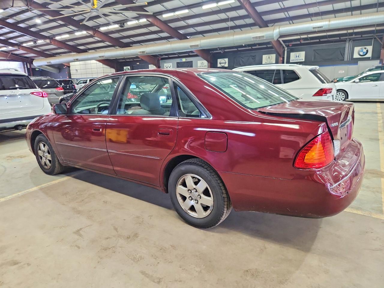 2000 TOYOTA AVALON